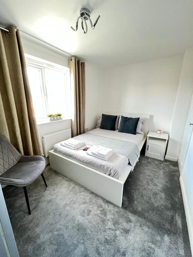 Апартаменты New Ollerton Parkgate Rest Экстерьер фото